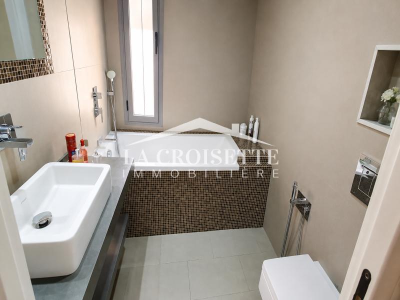 Penthouse meublé S+3 avec terrasse à Gammarth